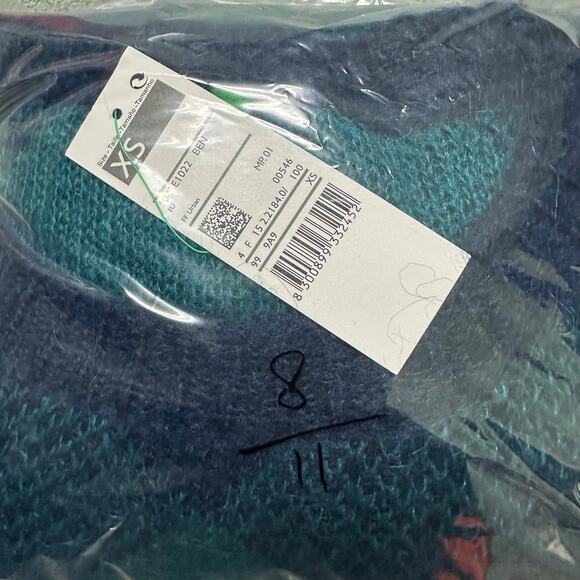 NEW United Colors Of Benetton Mohair Sweater Women's‎ Size XS - Picture 10 of 10
